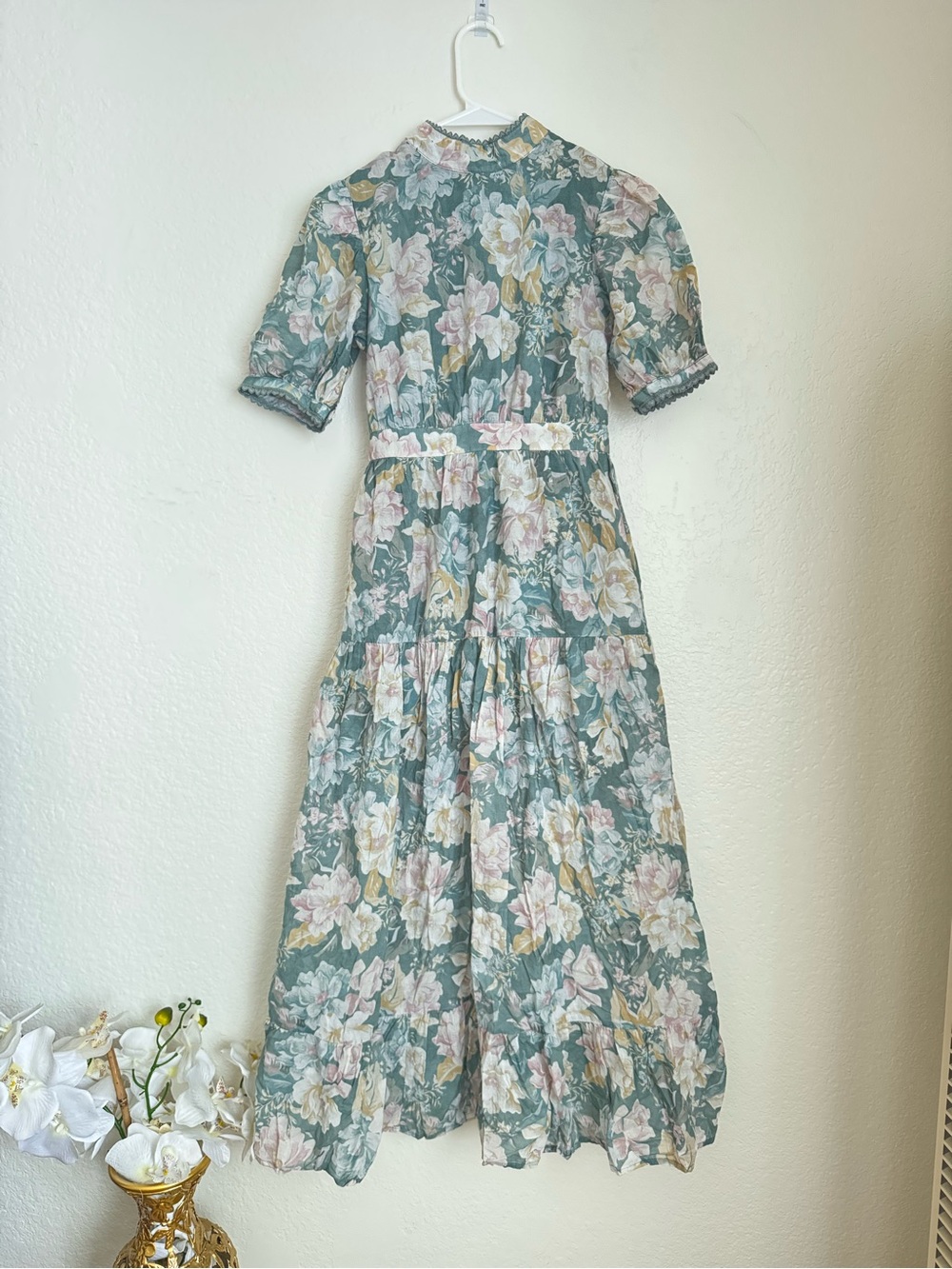 Floral Sage Green Maxi Dress with Puff Sleeves